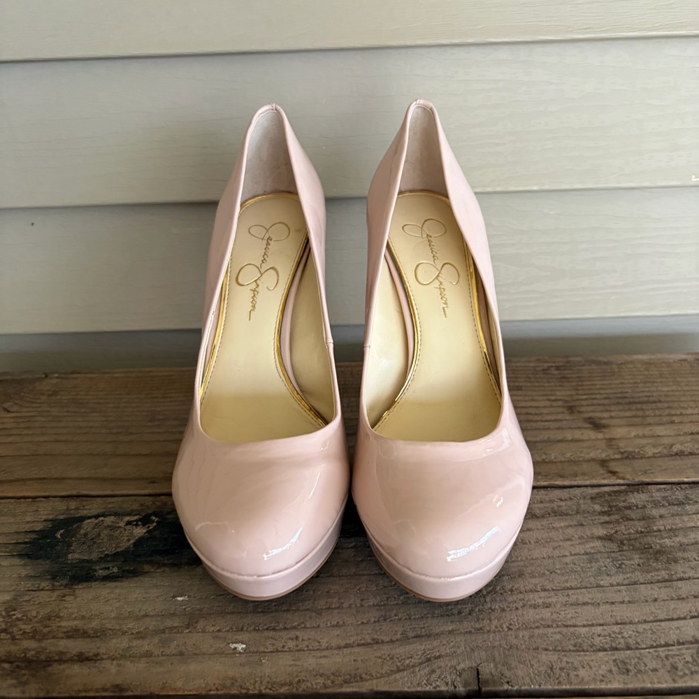Jessica Simpson Blush Pumps - Picture 2 of 11